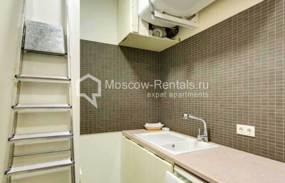 Photo #26 4-room (3 BR) apartment for <a href="http://moscow-rentals.ru/en/articles/long-term-rent" target="_blank">a long-term</a> rent
 in Russia, Moscow, B. Levshinskyi lane, 11