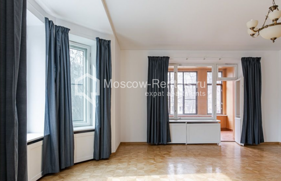 Photo #2 4-room (3 BR) apartment for <a href="http://moscow-rentals.ru/en/articles/long-term-rent" target="_blank">a long-term</a> rent
 in Russia, Moscow, Pozharskyi lane, 7А