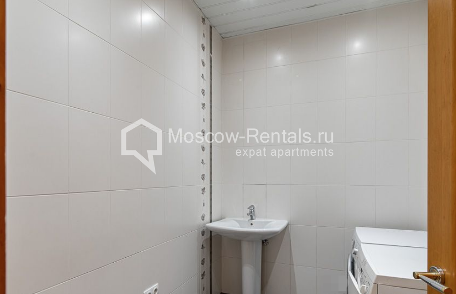 Photo #13 4-room (3 BR) apartment for <a href="http://moscow-rentals.ru/en/articles/long-term-rent" target="_blank">a long-term</a> rent
 in Russia, Moscow, Pozharskyi lane, 7А