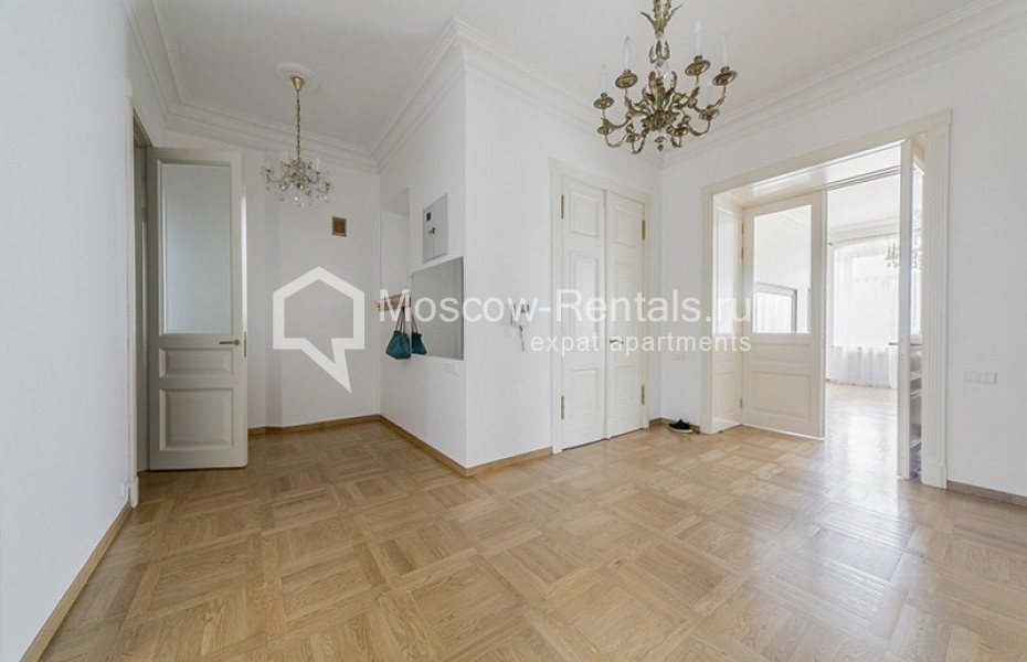 Photo #14 4-room (3 BR) apartment for <a href="http://moscow-rentals.ru/en/articles/long-term-rent" target="_blank">a long-term</a> rent
 in Russia, Moscow, Tverskoy blv, 8