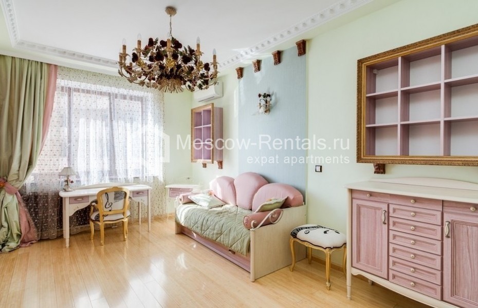 Photo #8 5-room (4 BR) apartment for <a href="http://moscow-rentals.ru/en/articles/long-term-rent" target="_blank">a long-term</a> rent
 in Russia, Moscow, Groholsky lane, 28