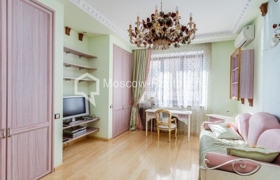 Photo #9 5-room (4 BR) apartment for <a href="http://moscow-rentals.ru/en/articles/long-term-rent" target="_blank">a long-term</a> rent
 in Russia, Moscow, Groholsky lane, 28