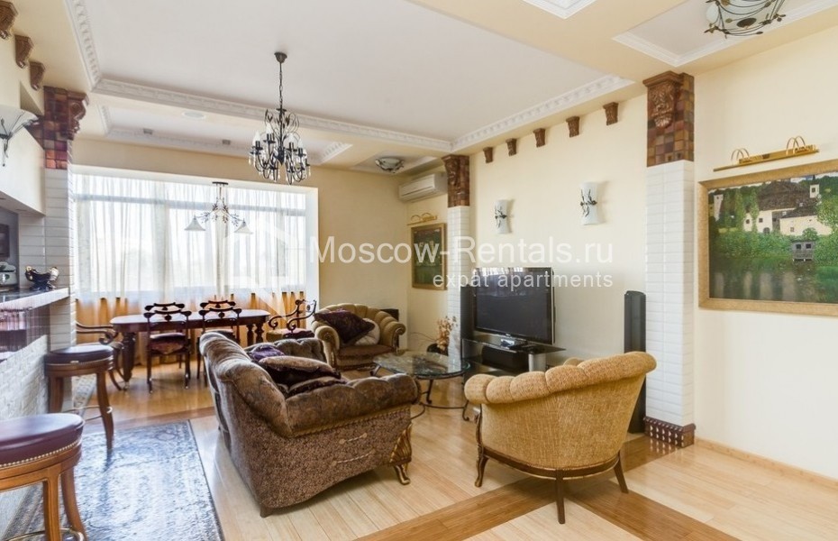 Photo #2 5-room (4 BR) apartment for <a href="http://moscow-rentals.ru/en/articles/long-term-rent" target="_blank">a long-term</a> rent
 in Russia, Moscow, Groholsky lane, 28