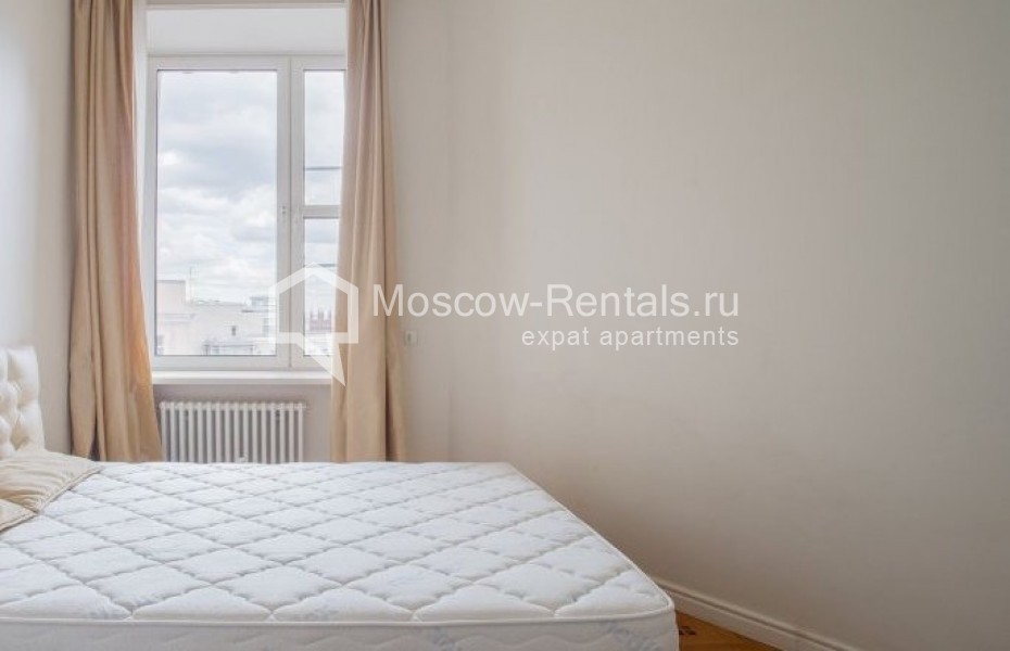 Photo #11 5-room (4 BR) apartment for <a href="http://moscow-rentals.ru/en/articles/long-term-rent" target="_blank">a long-term</a> rent
 in Russia, Moscow, Leontievskyi lane, 15