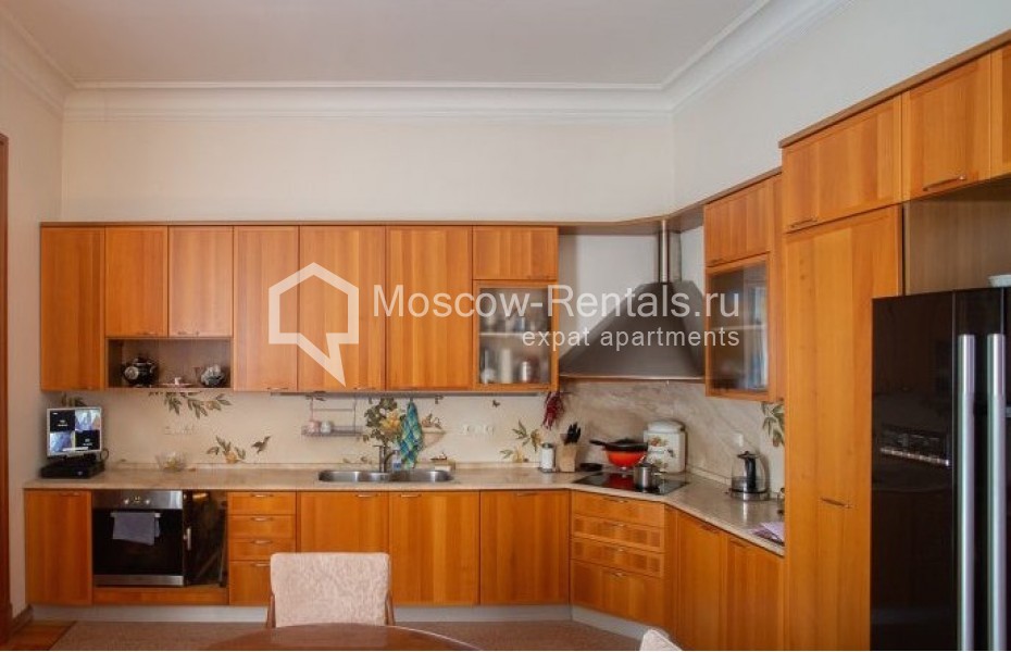 Photo #4 5-room (4 BR) apartment for <a href="http://moscow-rentals.ru/en/articles/long-term-rent" target="_blank">a long-term</a> rent
 in Russia, Moscow, B. Afanasievskyi lane, 15С1