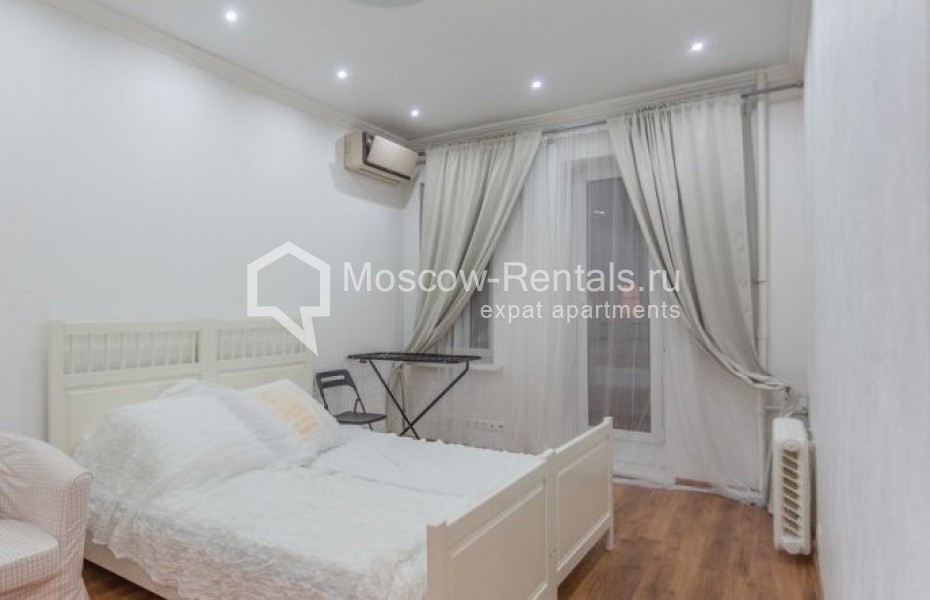 Photo #10 3-room (2 BR) apartment for <a href="http://moscow-rentals.ru/en/articles/long-term-rent" target="_blank">a long-term</a> rent
 in Russia, Moscow, 3rd Tverskaya-Yamskaya str, 26