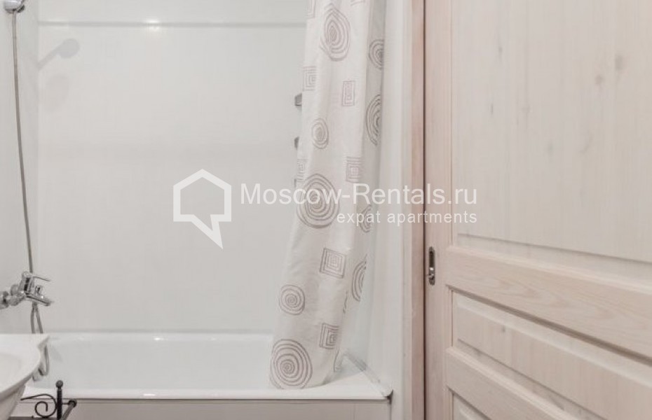 Photo #11 3-room (2 BR) apartment for <a href="http://moscow-rentals.ru/en/articles/long-term-rent" target="_blank">a long-term</a> rent
 in Russia, Moscow, 3rd Tverskaya-Yamskaya str, 26