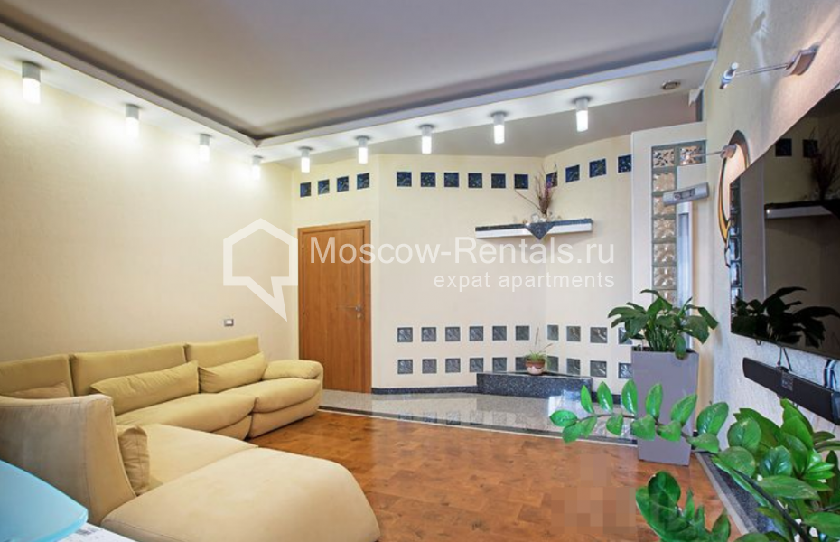 Photo #2 3-room (2 BR) apartment for <a href="http://moscow-rentals.ru/en/articles/long-term-rent" target="_blank">a long-term</a> rent
 in Russia, Moscow, Arkhitektora Vlasova street, 20