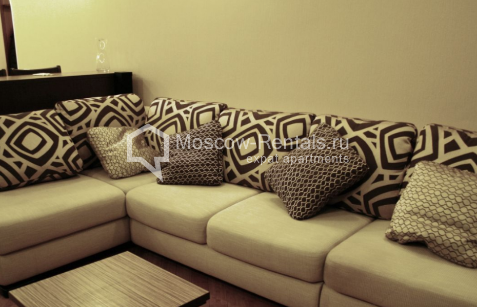 Photo #1 3-room (2 BR) apartment for <a href="http://moscow-rentals.ru/en/articles/long-term-rent" target="_blank">a long-term</a> rent
 in Russia, Moscow, Akademika Pilugina str, 6