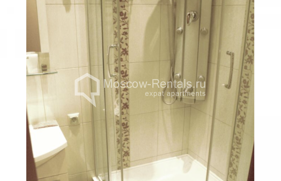 Photo #17 3-room (2 BR) apartment for <a href="http://moscow-rentals.ru/en/articles/long-term-rent" target="_blank">a long-term</a> rent
 in Russia, Moscow, Akademika Pilugina str, 6