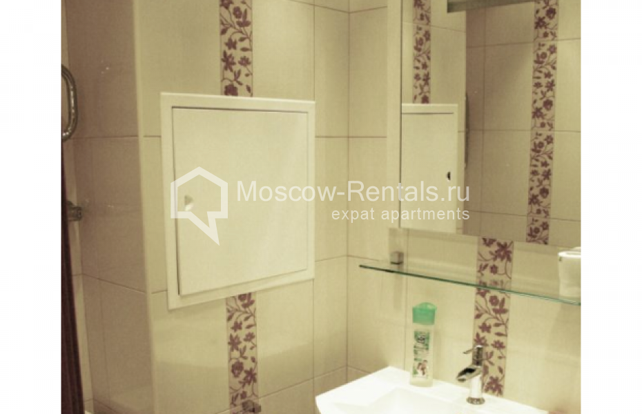Photo #18 3-room (2 BR) apartment for <a href="http://moscow-rentals.ru/en/articles/long-term-rent" target="_blank">a long-term</a> rent
 in Russia, Moscow, Akademika Pilugina str, 6