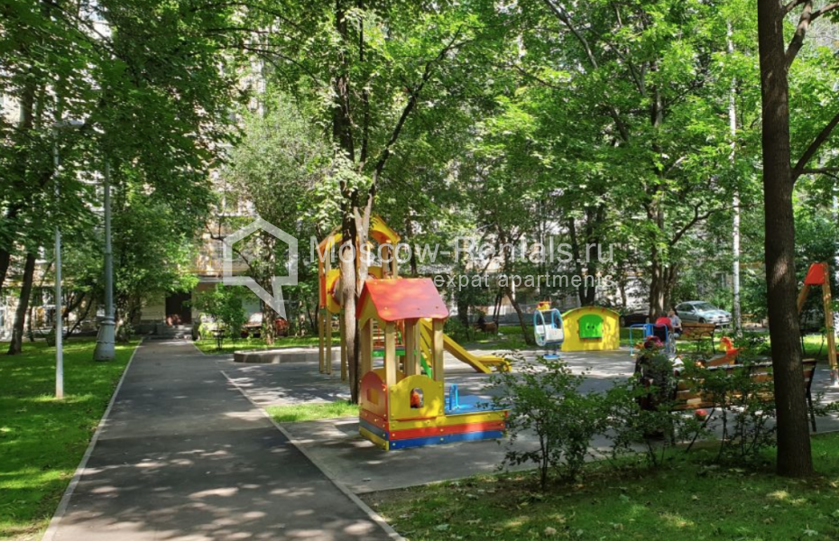 Photo #13 3-room (2 BR) apartment for <a href="http://moscow-rentals.ru/en/articles/long-term-rent" target="_blank">a long-term</a> rent
 in Russia, Moscow, Bannyi lane, 4С2