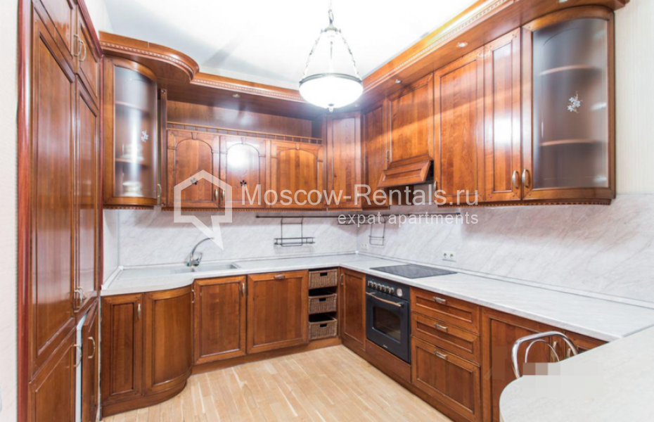 Photo #17 4-room (3 BR) apartment for <a href="http://moscow-rentals.ru/en/articles/long-term-rent" target="_blank">a long-term</a> rent
 in Russia, Moscow, Gilyarovskogo str, 7