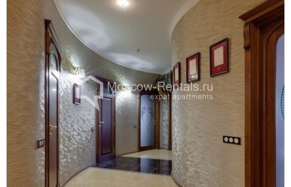 Photo #8 3-room (2 BR) apartment for <a href="http://moscow-rentals.ru/en/articles/long-term-rent" target="_blank">a long-term</a> rent
 in Russia, Moscow, Nezhinskaya str, 1 bld 2