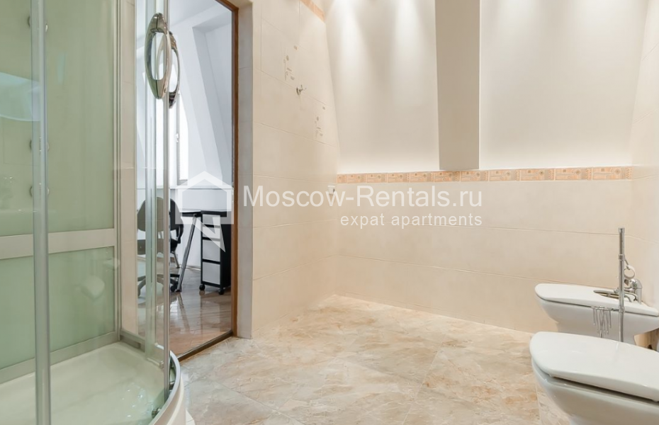 Photo #22 3-room (2 BR) apartment for <a href="http://moscow-rentals.ru/en/articles/long-term-rent" target="_blank">a long-term</a> rent
 in Russia, Moscow, M. Tolmachevskyi lane, 8С2
