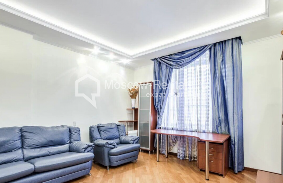Photo #9 4-room (3 BR) apartment for <a href="http://moscow-rentals.ru/en/articles/long-term-rent" target="_blank">a long-term</a> rent
 in Russia, Moscow, 1st Smolenskyi lane, 17