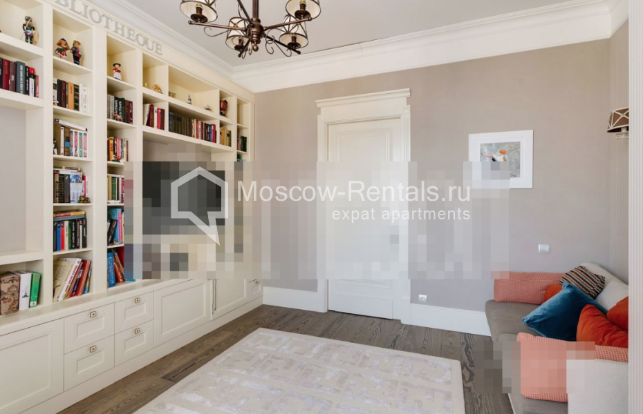 Photo #11 4-room (3 BR) apartment for <a href="http://moscow-rentals.ru/en/articles/long-term-rent" target="_blank">a long-term</a> rent
 in Russia, Moscow, Krasnopresnenskaya emb, 2/1