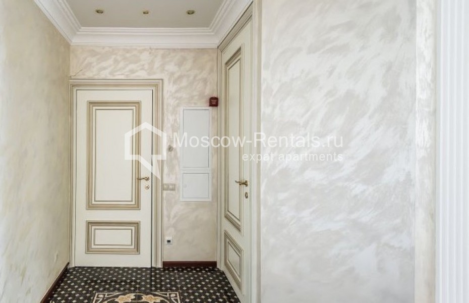 Photo #14 4-room (3 BR) apartment for <a href="http://moscow-rentals.ru/en/articles/long-term-rent" target="_blank">a long-term</a> rent
 in Russia, Moscow, Shmitovskyi proezd, 20