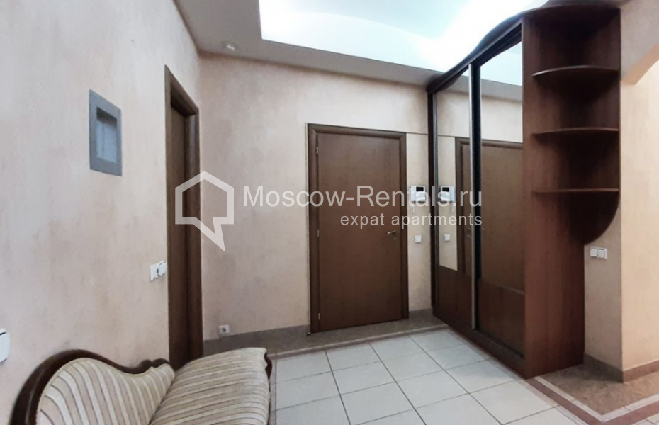 Photo #16 4-room (3 BR) apartment for <a href="http://moscow-rentals.ru/en/articles/long-term-rent" target="_blank">a long-term</a> rent
 in Russia, Moscow, Lomonosovskyi lane, 7К5