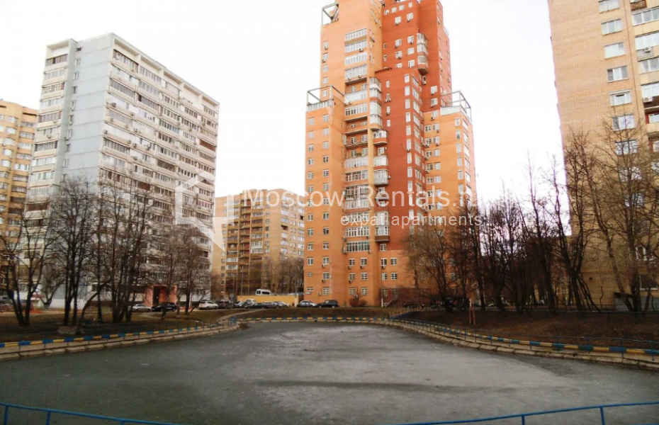 Photo #22 4-room (3 BR) apartment for <a href="http://moscow-rentals.ru/en/articles/long-term-rent" target="_blank">a long-term</a> rent
 in Russia, Moscow, Lomonosovskyi lane, 7К5