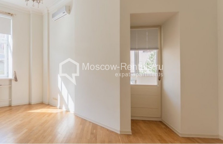 Photo #12 4-room (3 BR) apartment for <a href="http://moscow-rentals.ru/en/articles/long-term-rent" target="_blank">a long-term</a> rent
 in Russia, Moscow, Milutinskyi lane, 3