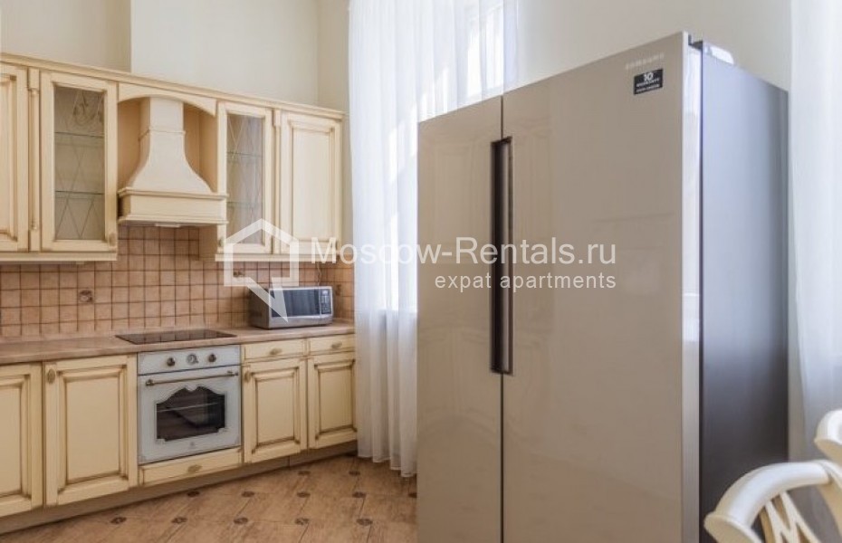 Photo #7 4-room (3 BR) apartment for <a href="http://moscow-rentals.ru/en/articles/long-term-rent" target="_blank">a long-term</a> rent
 in Russia, Moscow, Milutinskyi lane, 3