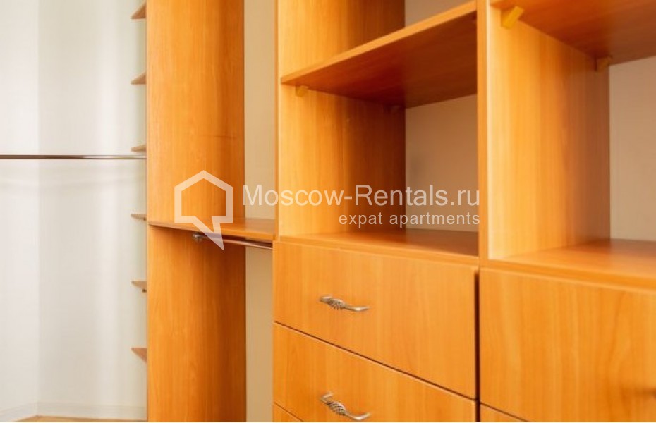 Photo #18 4-room (3 BR) apartment for <a href="http://moscow-rentals.ru/en/articles/long-term-rent" target="_blank">a long-term</a> rent
 in Russia, Moscow, Milutinskyi lane, 3
