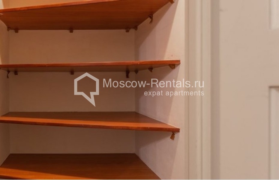 Photo #17 4-room (3 BR) apartment for <a href="http://moscow-rentals.ru/en/articles/long-term-rent" target="_blank">a long-term</a> rent
 in Russia, Moscow, Milutinskyi lane, 3