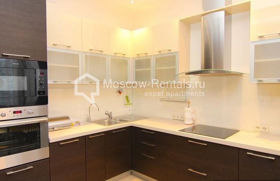 Photo #1 2-room (1 BR) apartment for <a href="http://moscow-rentals.ru/en/articles/long-term-rent" target="_blank">a long-term</a> rent
 in Russia, Moscow, Vernadskogo prosp, 105 bld 4