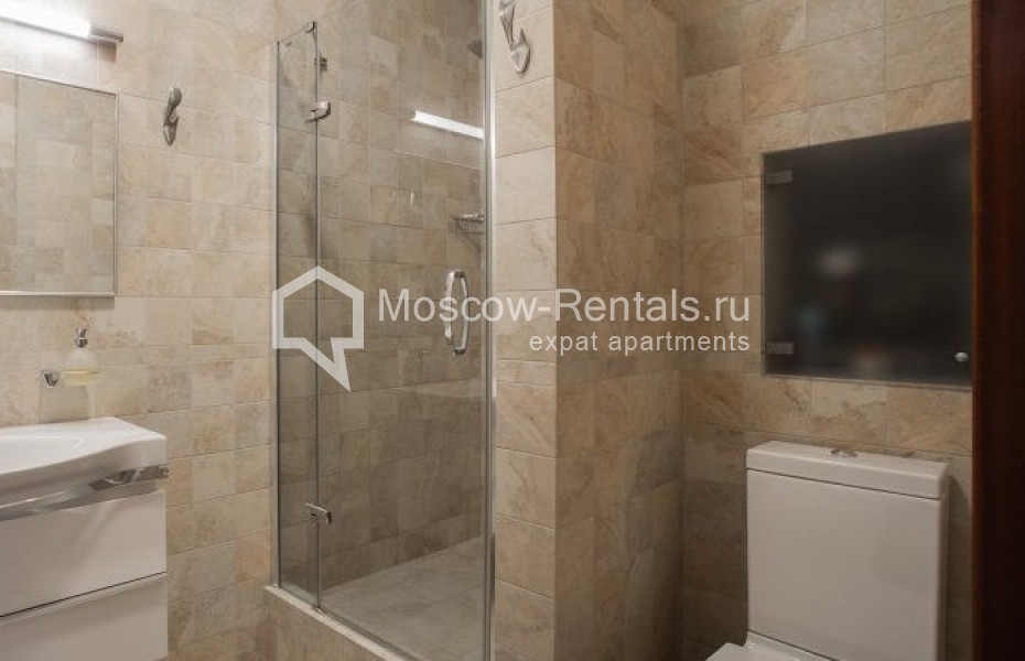 Photo #11 3-room (2 BR) apartment for <a href="http://moscow-rentals.ru/en/articles/long-term-rent" target="_blank">a long-term</a> rent
 in Russia, Moscow, Ozerkovskaya emb, 26