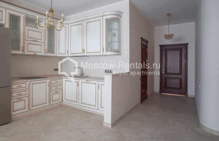 Photo #5 3-room (2 BR) apartment for <a href="http://moscow-rentals.ru/en/articles/long-term-rent" target="_blank">a long-term</a> rent
 in Russia, Moscow, Ozerkovskaya emb, 26