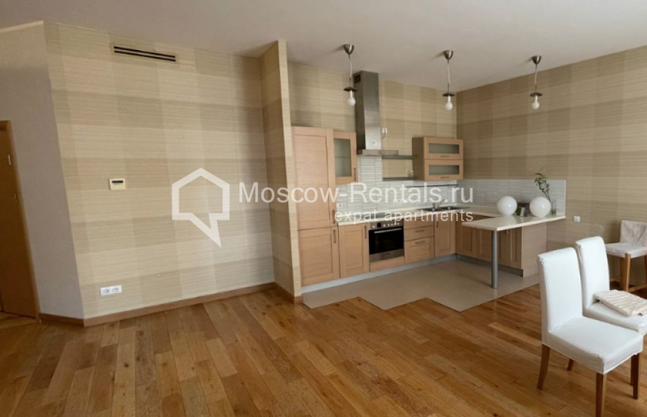 Photo #1 3-room (2 BR) apartment for <a href="http://moscow-rentals.ru/en/articles/long-term-rent" target="_blank">a long-term</a> rent
 in Russia, Moscow, Shabolovka str, 10к1