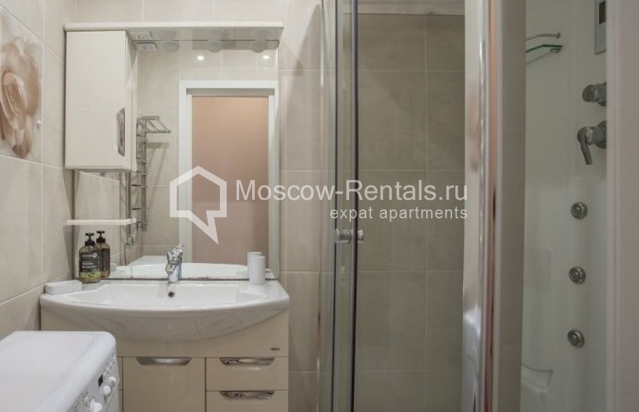 Photo #7 2-room (1 BR) apartment for <a href="http://moscow-rentals.ru/en/articles/long-term-rent" target="_blank">a long-term</a> rent
 in Russia, Moscow, B. Ordynka str, 34-38