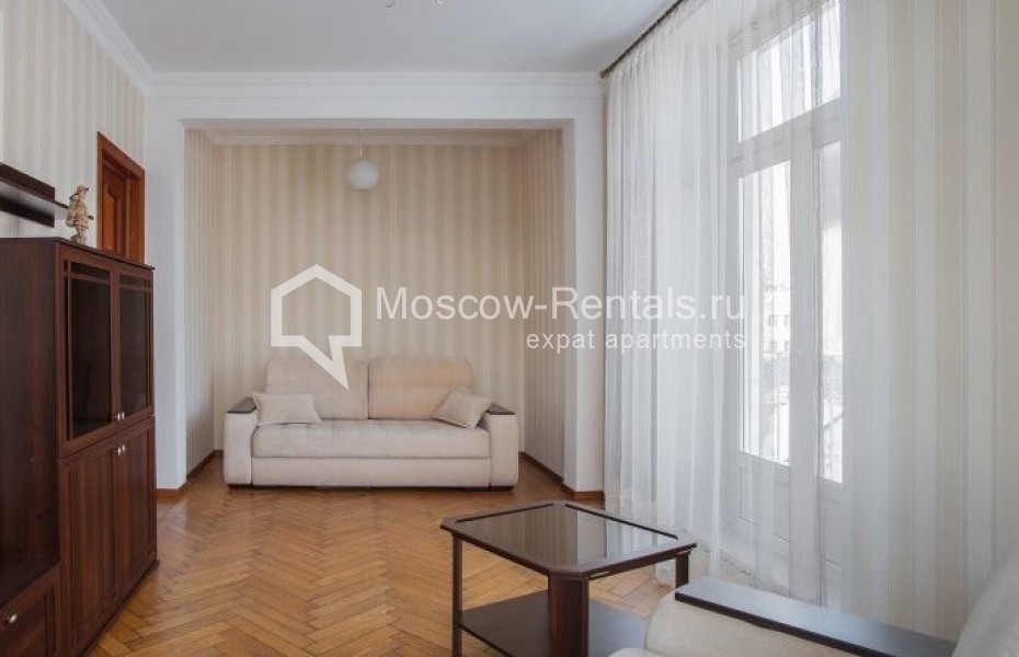Photo #4 2-room (1 BR) apartment for <a href="http://moscow-rentals.ru/en/articles/long-term-rent" target="_blank">a long-term</a> rent
 in Russia, Moscow, B. Ordynka str, 34-38