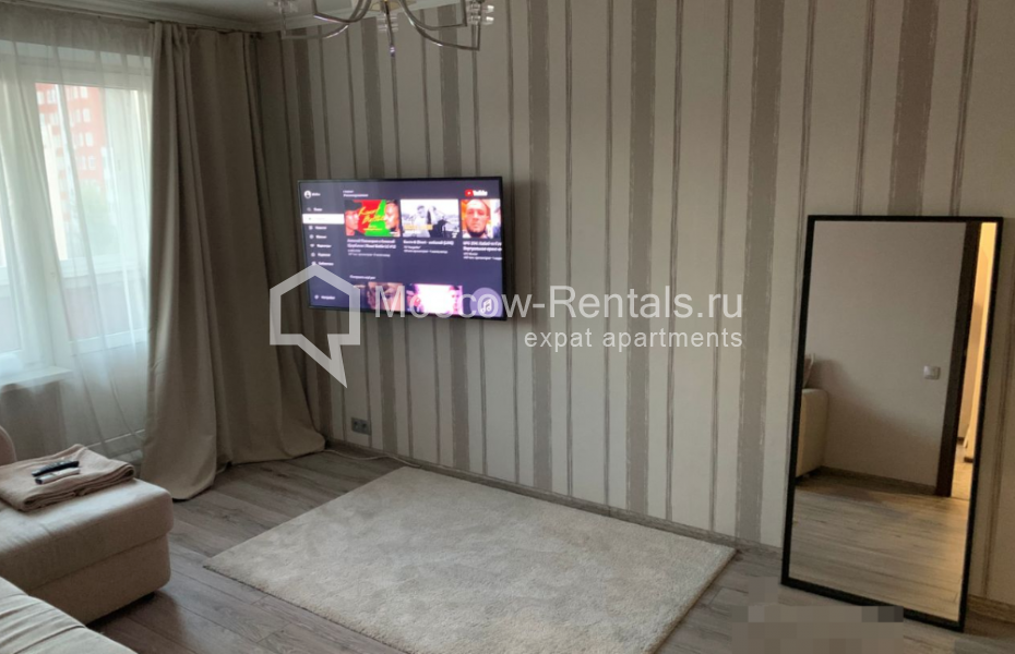 Photo #4 2-room (1 BR) apartment for <a href="http://moscow-rentals.ru/en/articles/long-term-rent" target="_blank">a long-term</a> rent
 in Russia, Moscow, B. Yakimanka str, 32