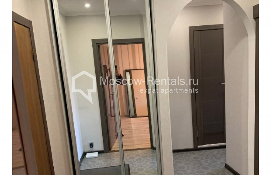 Photo #2 2-room (1 BR) apartment for <a href="http://moscow-rentals.ru/en/articles/long-term-rent" target="_blank">a long-term</a> rent
 in Russia, Moscow, B. Yakimanka str, 32