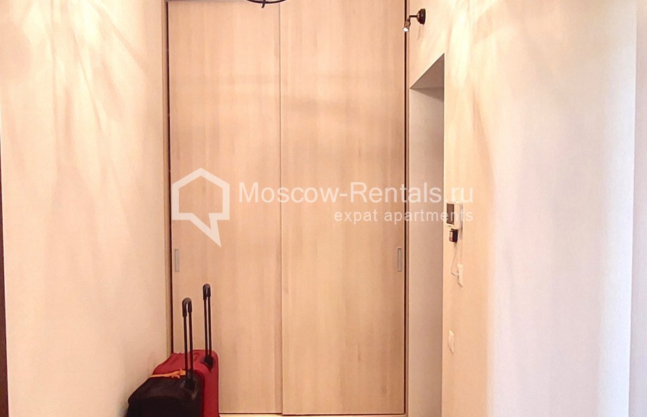 Photo #13 2-room (1 BR) apartment for <a href="http://moscow-rentals.ru/en/articles/long-term-rent" target="_blank">a long-term</a> rent
 in Russia, Moscow, Kosmodamianskaya emb, 36