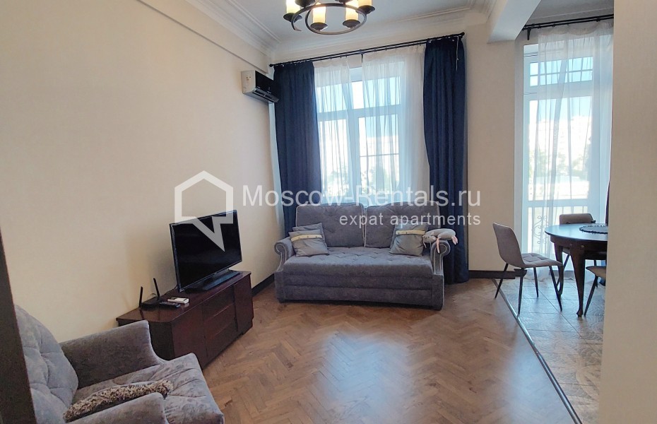 Photo #6 2-room (1 BR) apartment for <a href="http://moscow-rentals.ru/en/articles/long-term-rent" target="_blank">a long-term</a> rent
 in Russia, Moscow, Kosmodamianskaya emb, 36