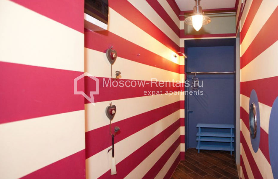 Photo #18 2-room (1 BR) apartment for <a href="http://moscow-rentals.ru/en/articles/long-term-rent" target="_blank">a long-term</a> rent
 in Russia, Moscow, Trekhprudnyi lane, 11/13С2