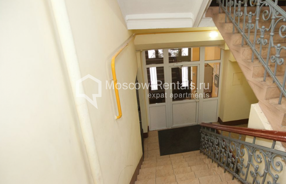 Photo #20 2-room (1 BR) apartment for <a href="http://moscow-rentals.ru/en/articles/long-term-rent" target="_blank">a long-term</a> rent
 in Russia, Moscow, Trekhprudnyi lane, 11/13С2