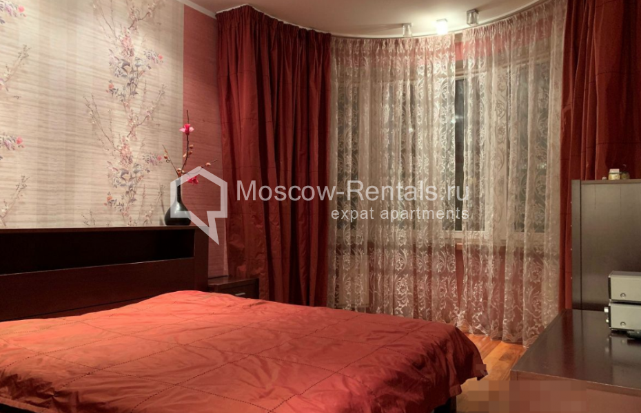 Photo #4 3-room (2 BR) apartment for <a href="http://moscow-rentals.ru/en/articles/long-term-rent" target="_blank">a long-term</a> rent
 in Russia, Moscow, Michurinskyi prosp, 11К1