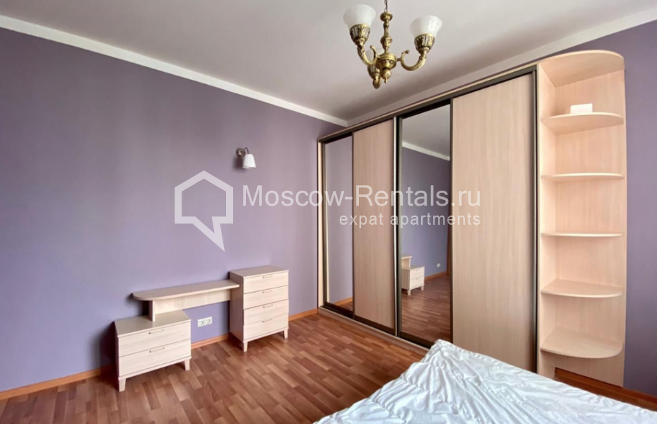 Photo #7 3-room (2 BR) apartment for <a href="http://moscow-rentals.ru/en/articles/long-term-rent" target="_blank">a long-term</a> rent
 in Russia, Moscow, Pyrieva str, 9к3