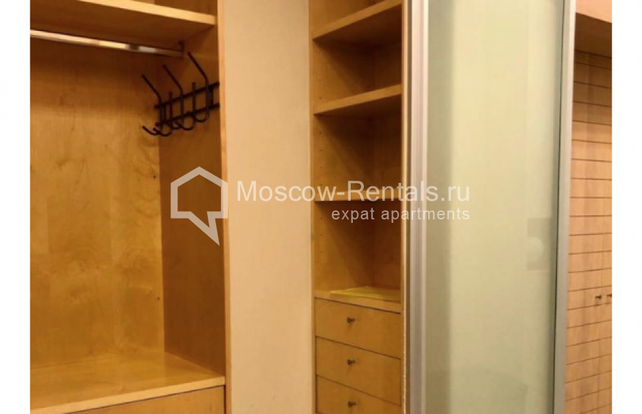 Photo #4 4-room (3 BR) apartment for <a href="http://moscow-rentals.ru/en/articles/long-term-rent" target="_blank">a long-term</a> rent
 in Russia, Moscow, Udaltsova str, 50