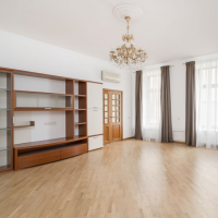 Photo #1 4-room (3 BR) apartment for <a href="http://moscow-rentals.ru/en/articles/long-term-rent" target="_blank">a long-term</a> rent
 in Russia, Moscow, Pokrovka str, 29