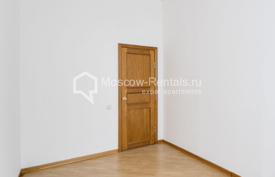 Photo #7 4-room (3 BR) apartment for <a href="http://moscow-rentals.ru/en/articles/long-term-rent" target="_blank">a long-term</a> rent
 in Russia, Moscow, Pokrovka str, 29