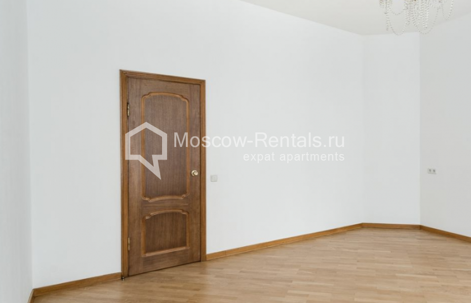 Photo #9 4-room (3 BR) apartment for <a href="http://moscow-rentals.ru/en/articles/long-term-rent" target="_blank">a long-term</a> rent
 in Russia, Moscow, Pokrovka str, 29