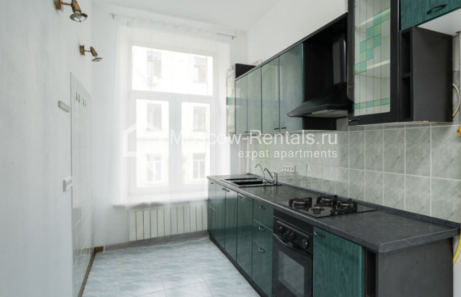 Photo #10 4-room (3 BR) apartment for <a href="http://moscow-rentals.ru/en/articles/long-term-rent" target="_blank">a long-term</a> rent
 in Russia, Moscow, Pokrovka str, 29