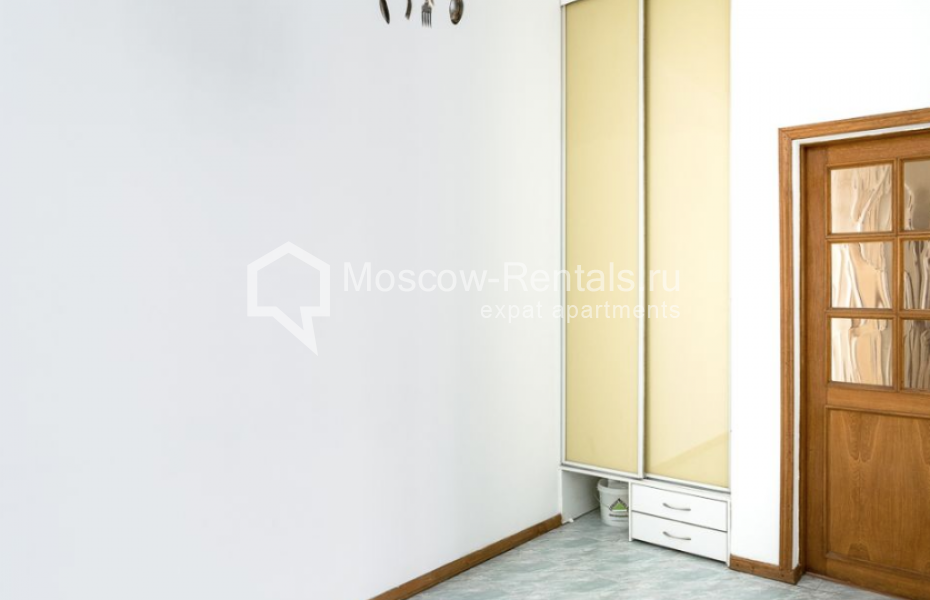 Photo #17 4-room (3 BR) apartment for <a href="http://moscow-rentals.ru/en/articles/long-term-rent" target="_blank">a long-term</a> rent
 in Russia, Moscow, Pokrovka str, 29