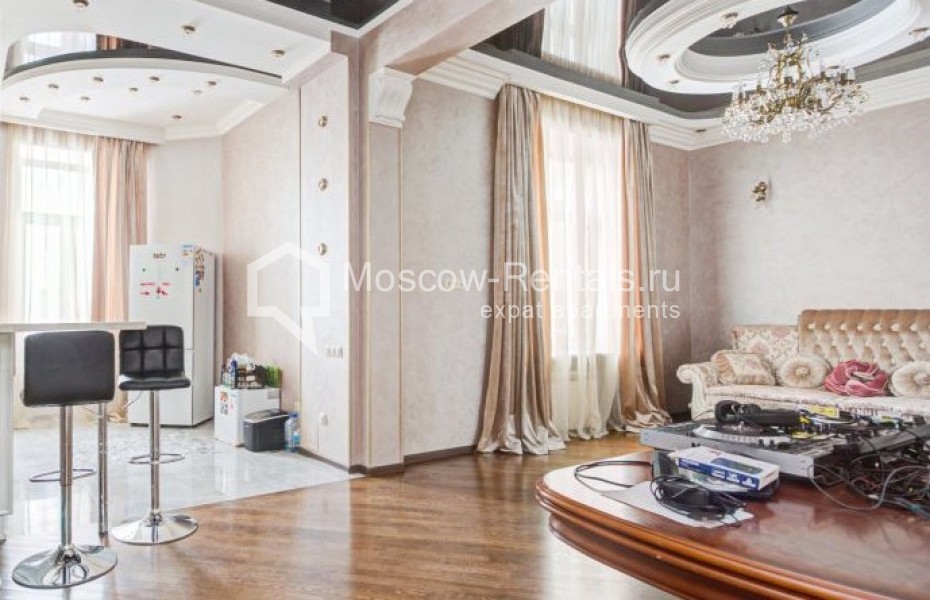Photo #1 4-room (3 BR) apartment for <a href="http://moscow-rentals.ru/en/articles/long-term-rent" target="_blank">a long-term</a> rent
 in Russia, Moscow, Sadovaya-Chernogryazskaya str, 3БС1