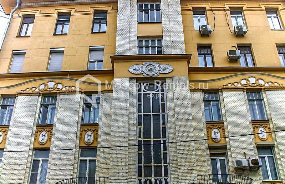 Photo #19 4-room (3 BR) apartment for <a href="http://moscow-rentals.ru/en/articles/long-term-rent" target="_blank">a long-term</a> rent
 in Russia, Moscow, Malyi Mogiltsevskyi lane, 4А